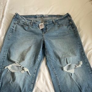 Torrid perfect mid rise wide leg vintage stretch distressed jeans.